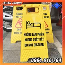 Biển cảnh báo không làm phiền, không quấy rầy