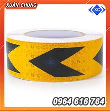 Decal phản quang màu vàng đen hình mũi tên